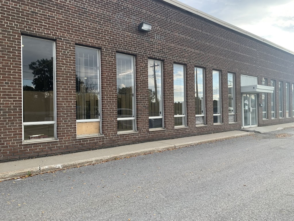 FFFF Fitness | 27 Bd Saint-Joseph, Lachine, QC H8S 2K9, Canada | Phone: (855) 868-8068