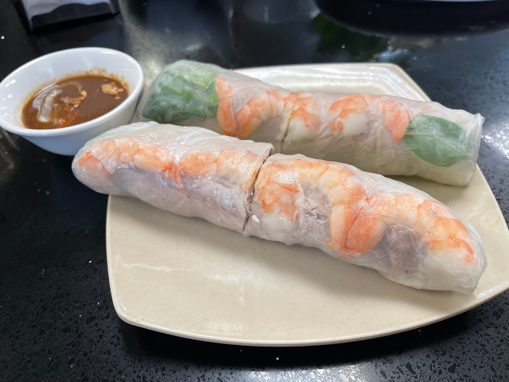 Pho Binh Minh | 5790 203 St, Langley, BC V3A 1W3, Canada | Phone: (604) 533-6938