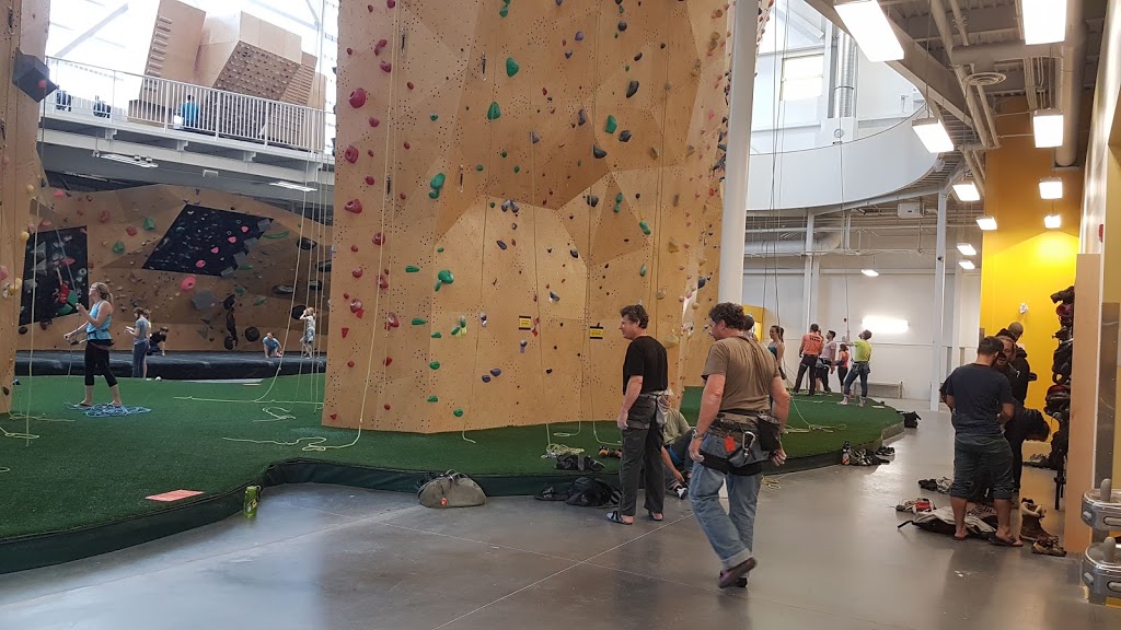 Calgary Climbing Centre Rocky Mountain | 10721 West Valley Rd SW, Calgary, AB T3B 5T2, Canada | Phone: (587) 231-9116