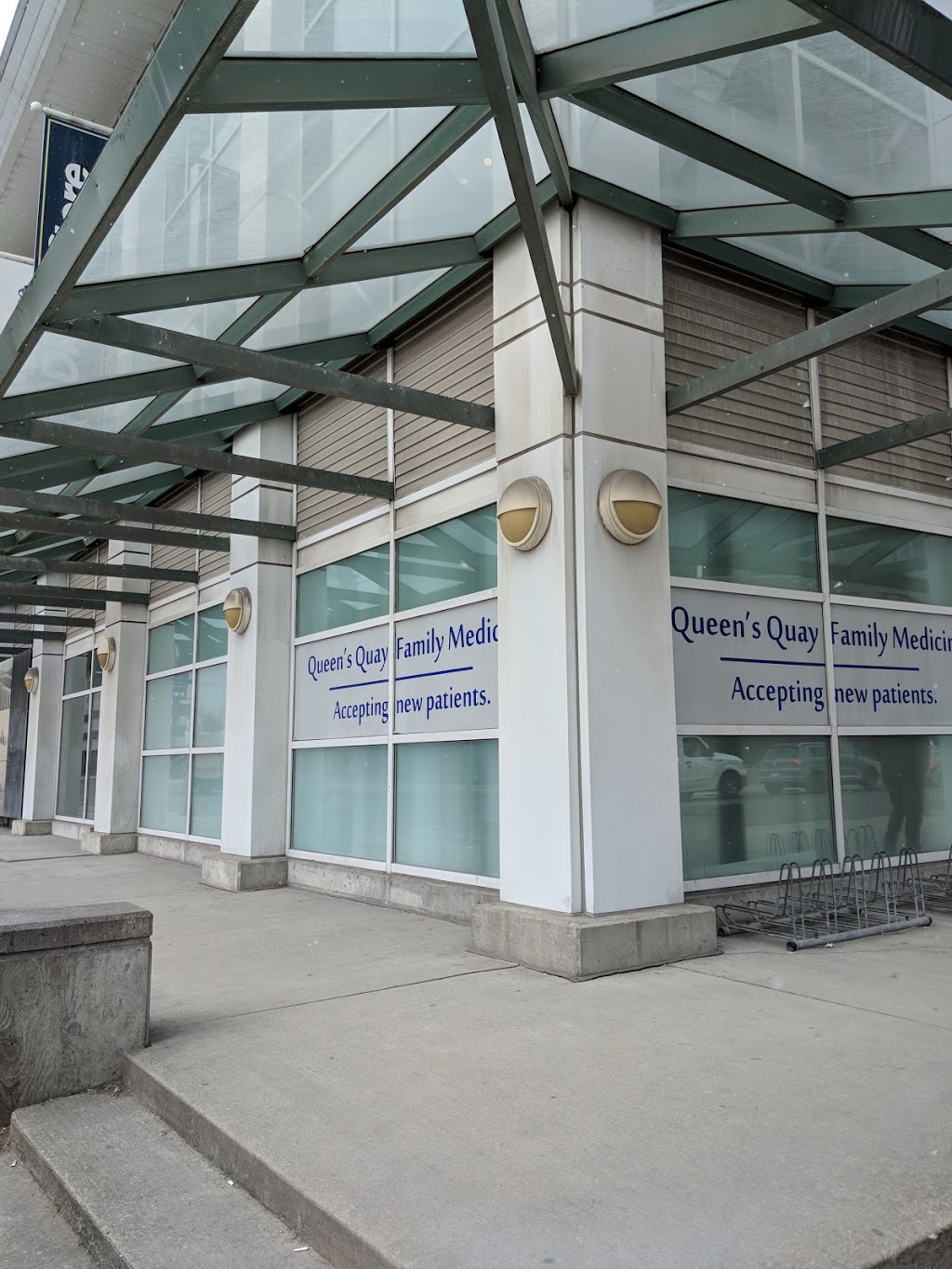 Queens Quay Medical Centre | 10 Lower Jarvis St, Toronto, ON M5E 1Z2, Canada | Phone: (647) 827-9200