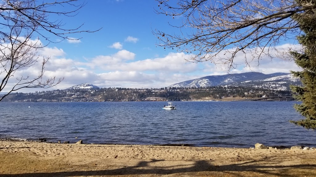 Royal Avenue Beach Access Park | 221 Royal Ave, Kelowna, BC V1Y, Canada