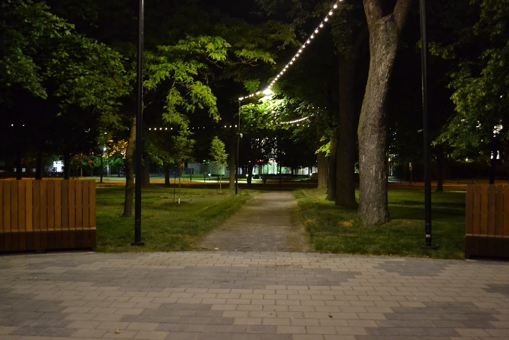 Salaberry Park | 65 Rue Jacques-Cartier, Salaberry-de-Valleyfield, QC J6T 4R4, Canada | Phone: (450) 322-1330