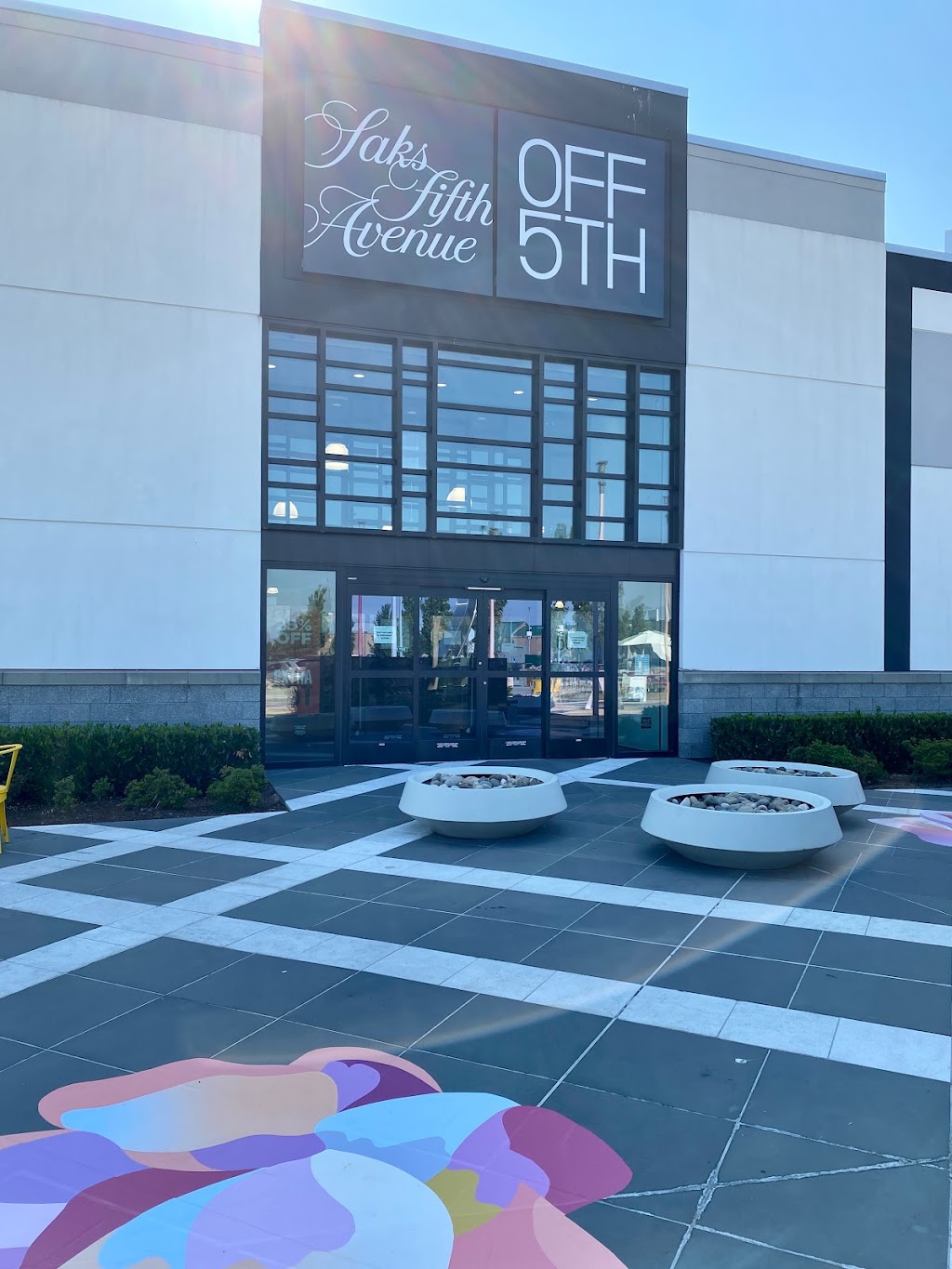 Saks OFF 5th | 5000 Canoe Pass Wy E, Tsawwassen, BC V4M 4G9, Canada | Phone: (604) 948-1055
