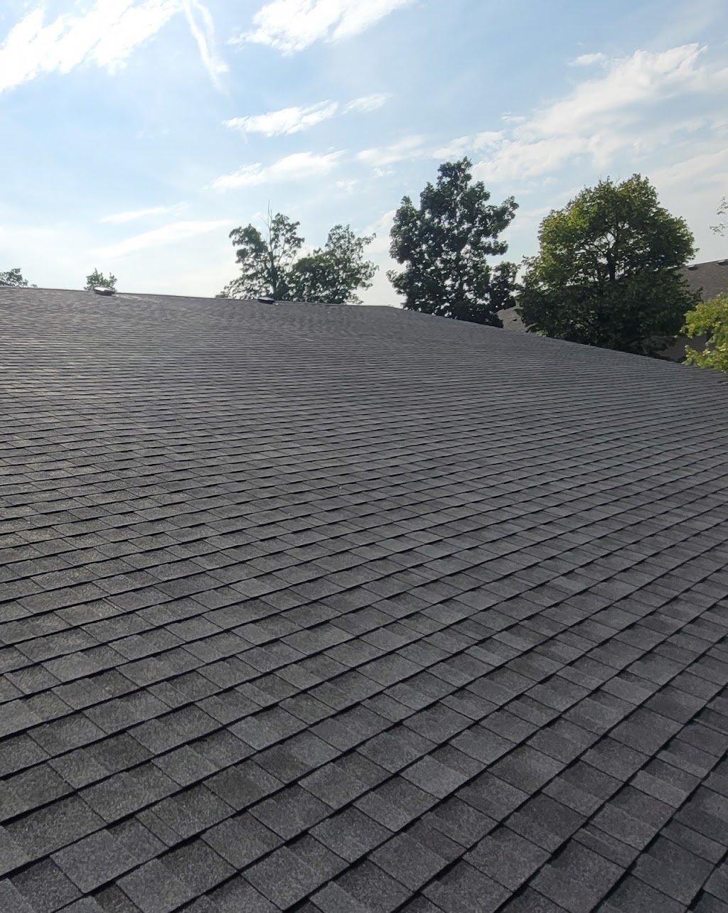 Roof Dr | 123 St Vincent St, Barrie, ON L4M 3Y7, Canada | Phone: (705) 627-2447