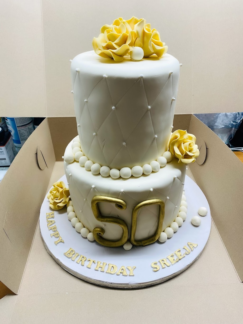 The Cake Tree | 1183 Falconridge Dr NE, Calgary, AB T3J 1A3, Canada | Phone: (403) 835-2241