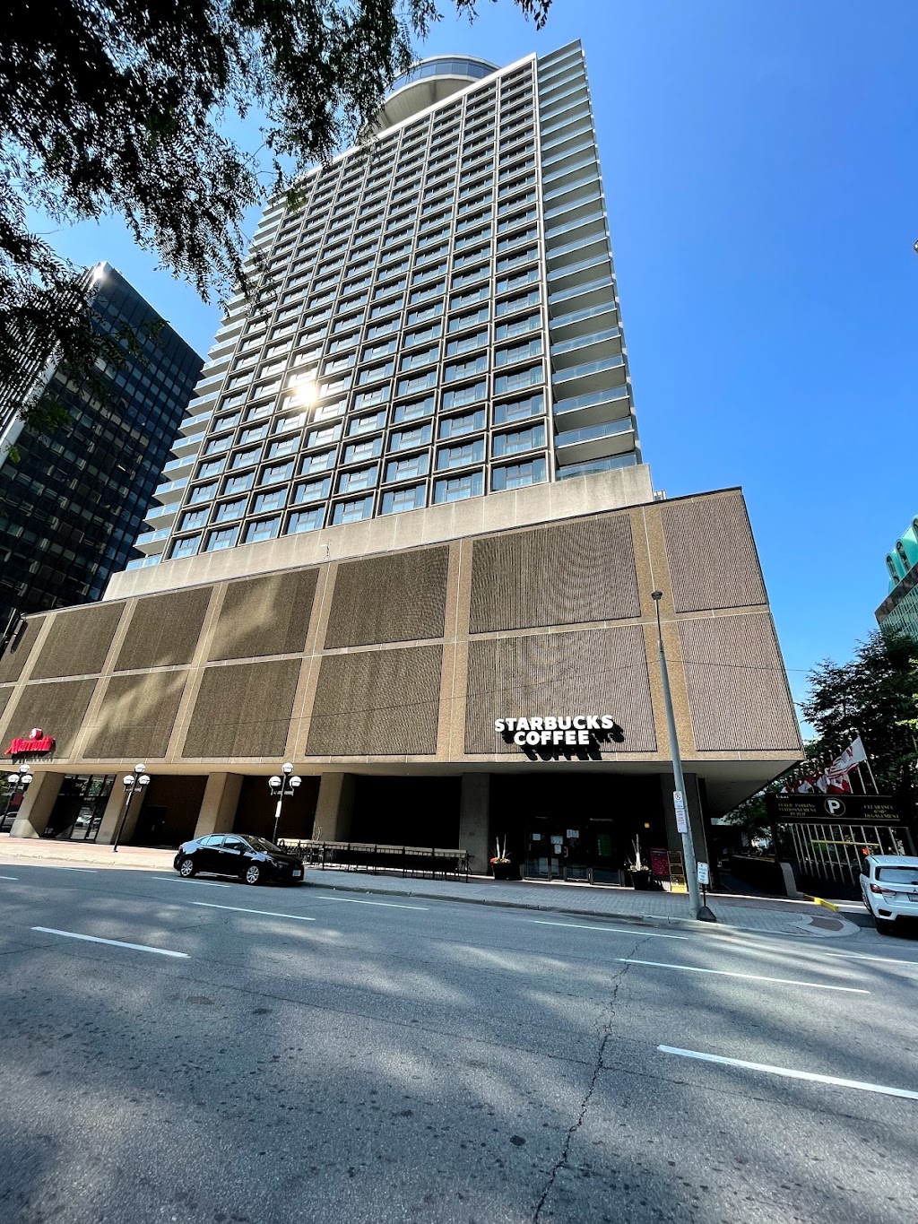 Starbucks | 100 Kent St, Ottawa, ON K1P 5R7, Canada | Phone: (613) 238-1122