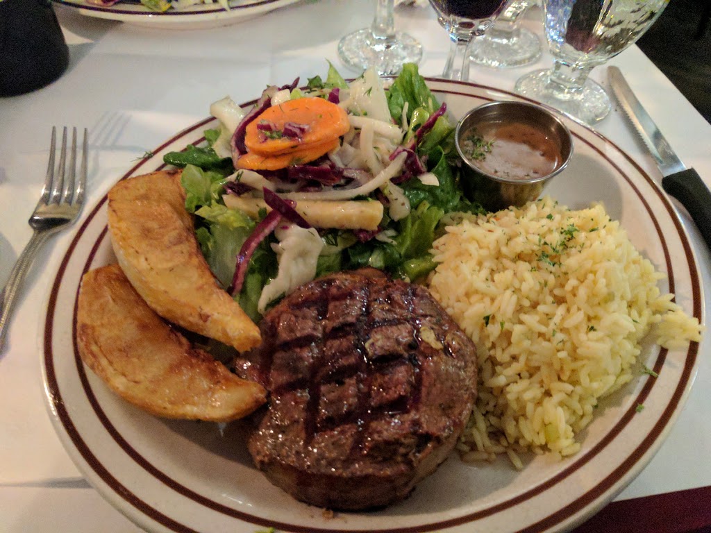 Restaurant La Porte Grecque | 1900 Rue de la Visitation, Saint-Charles-Borromée, QC J6E 7Y8, Canada | Phone: (450) 759-8999