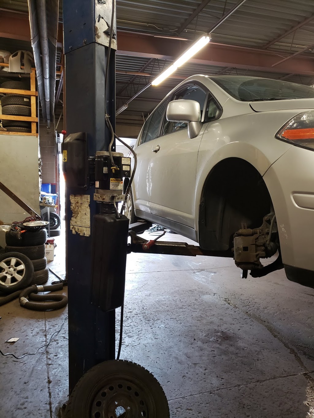 Robert Car Care | 50 Lloyd St, Hamilton, ON L8L 3H4, Canada | Phone: (905) 512-3968