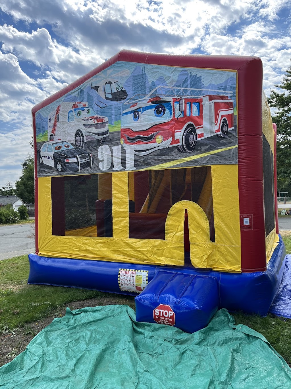 Comox Valley Bounce | 2875 Bruce St, Cumberland, BC V0R 1S0, Canada | Phone: (250) 702-5857