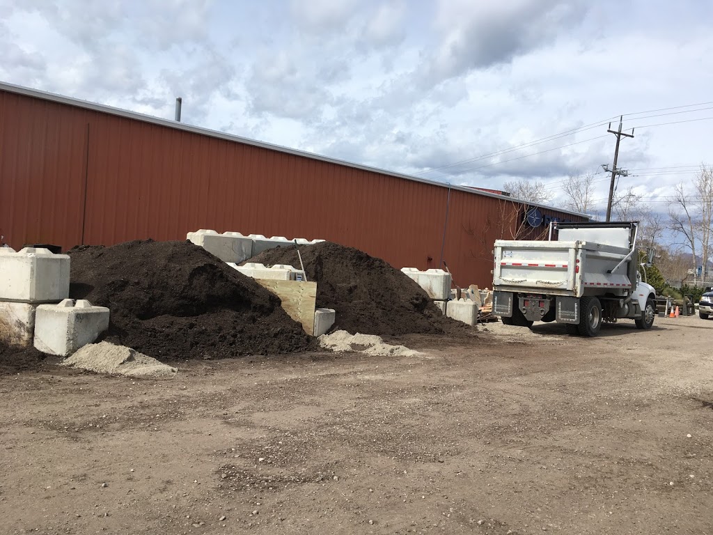 Sandstone Landscaping Supplies | 104 Industrial Ave E, Penticton, BC V2A 3H8, Canada | Phone: (250) 488-1664