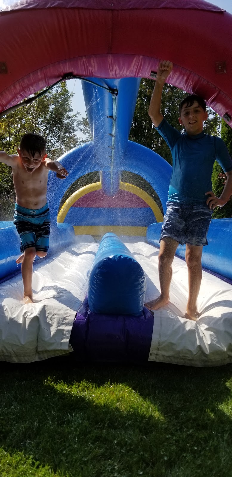 Castle Kid Jumping Castle Rentals | 3282 Trulls Rd, Courtice, ON L1E 2L2, Canada | Phone: (905) 571-0014