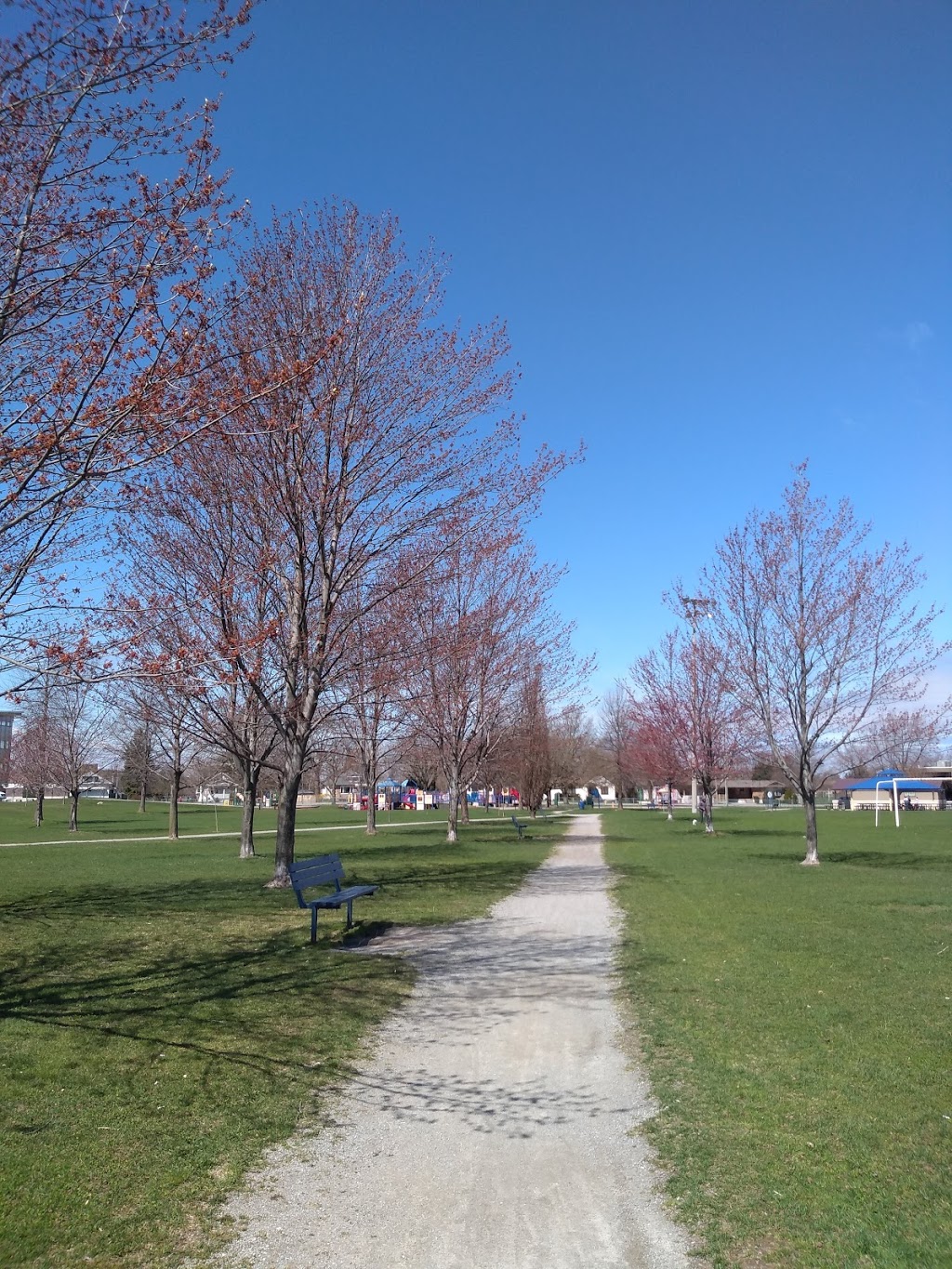 Lester B. Pearson Park | park | 352 Niagara St, St. Catharines, ON L2M 4W1, Canada | 9056885600 OR +1 905-688-5600