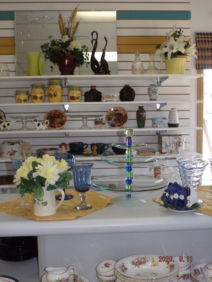 Austin MCC Thrift Shop | 48 2 Ave, Austin, MB R0H 0C0, Canada | Phone: (204) 637-2427