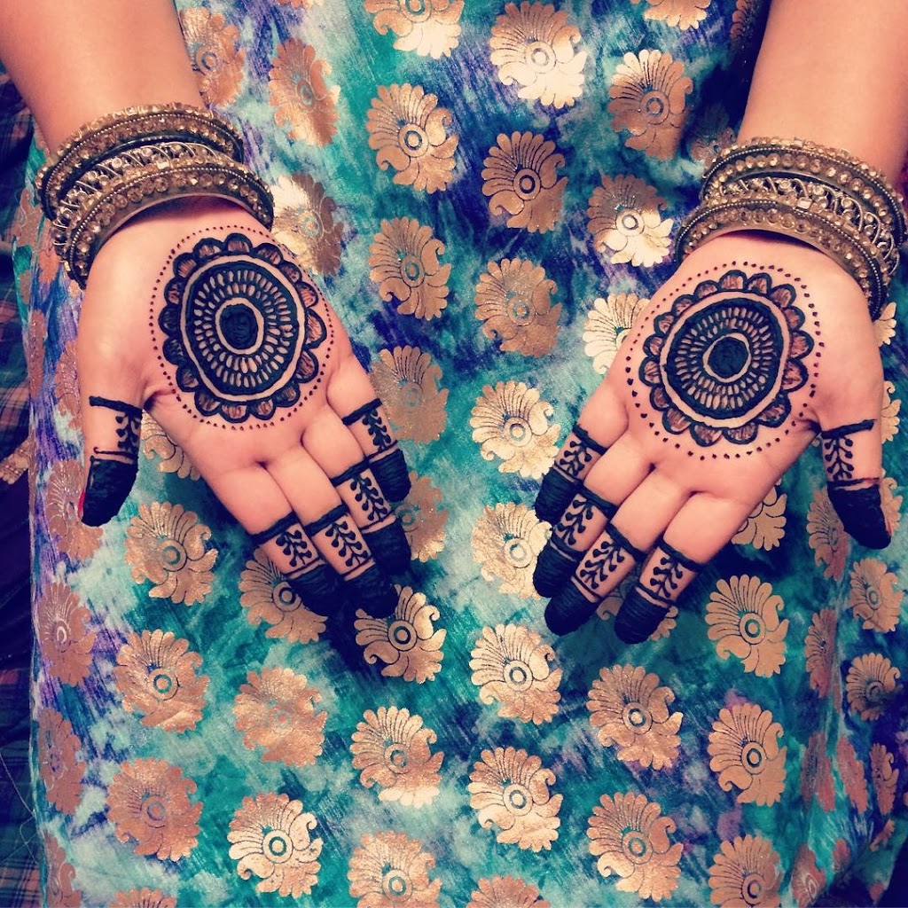Henna by Ashiyana | 3245 16a Ave NW, Edmonton, AB T6T 0P6, Canada | Phone: (587) 983-8797