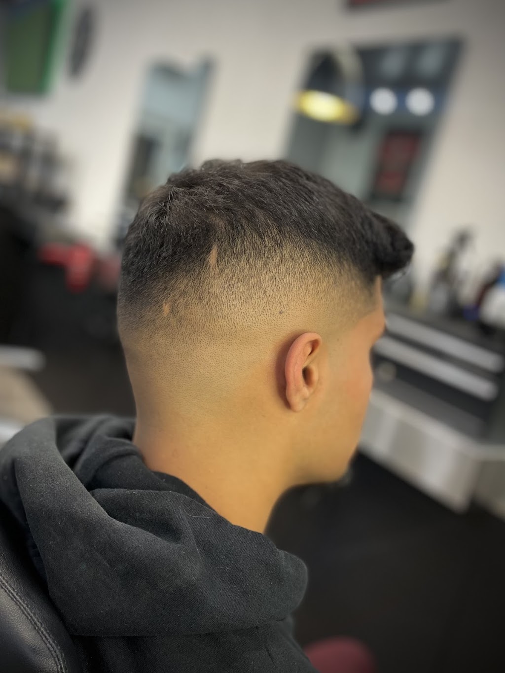 Fine Line Barbershop | 5005 Dalhousie Dr NW unit 151, Calgary, AB T3A 5Y7, Canada | Phone: (403) 453-9022