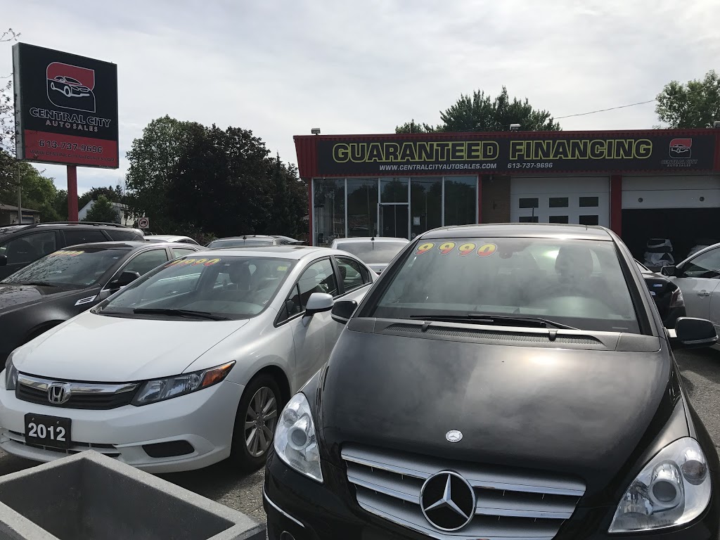 Central City Auto Sales | 992 Merivale Rd, Ottawa, ON K1Z 6A4, Canada | Phone: (613) 737-9696