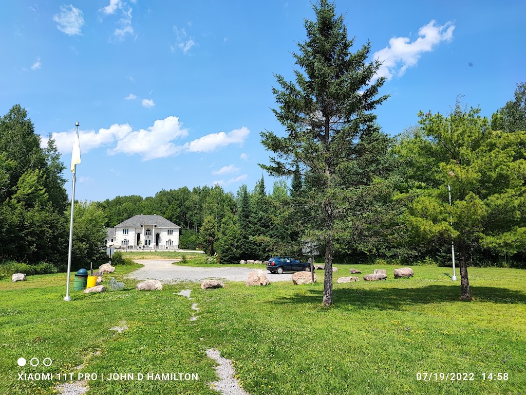 Forest Lea Park | 131 Sufian St, Pembroke, ON K8A 6W6, Canada | Phone: (613) 735-6291