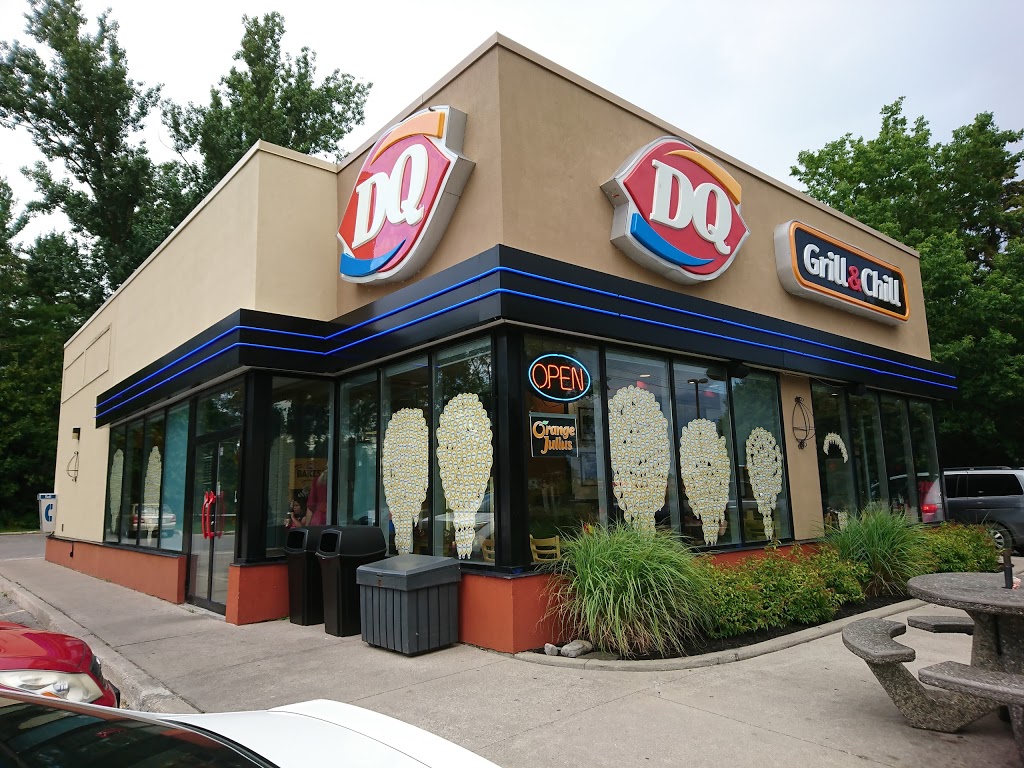 Dairy Queen | 371 Yonge St, Barrie, ON L4N 4C9, Canada | Phone: (705) 722-7797