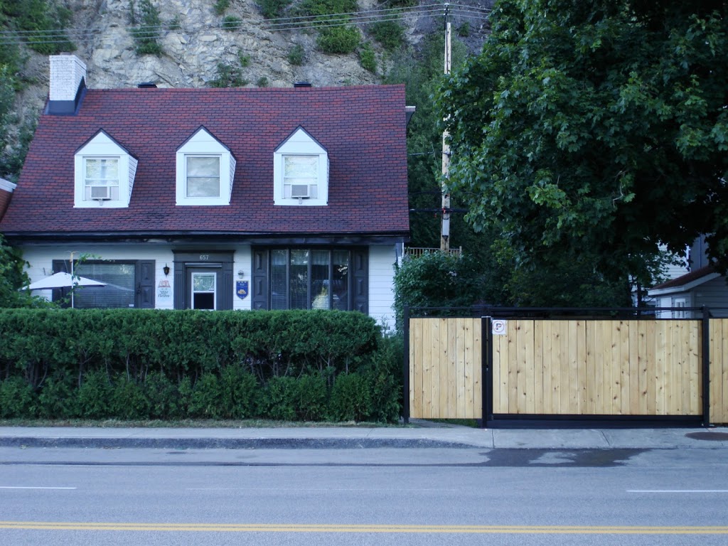 The Gite du Fleuve | 657 Rue Champlain, Québec, QC G1K 8B8, Canada | Phone: (418) 522-6283