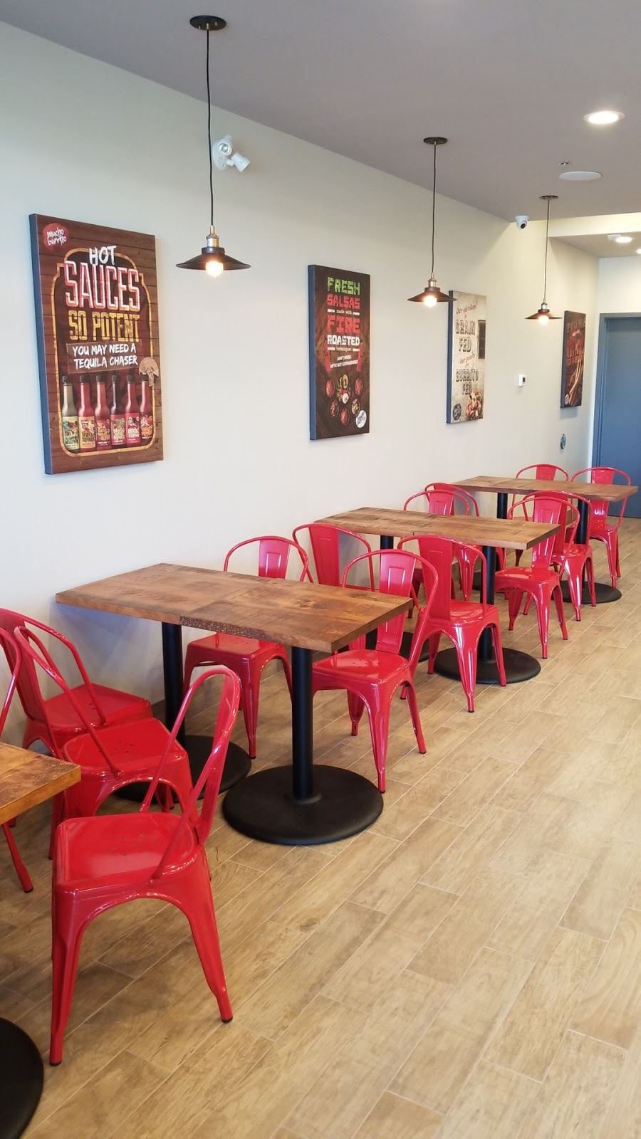 Mucho Burrito Fresh Mexican Grill | 6081 Hazeldean Rd Unit# 6, Ottawa, ON K2S 1B9, Canada | Phone: (343) 545-1858