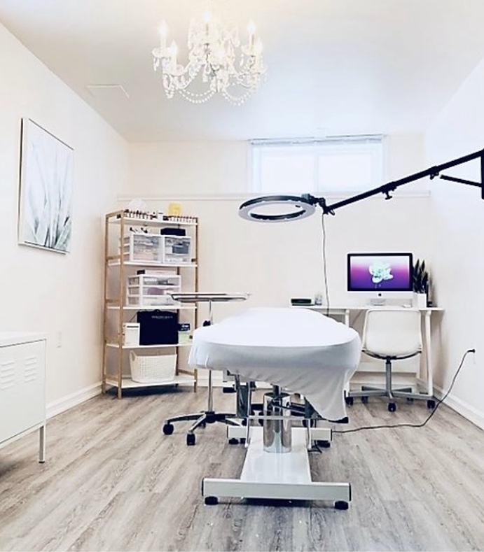 blushnbrows | 1410 Perradice Dr, Kingston, ON K7L 5H6, Canada | Phone: (204) 721-2419