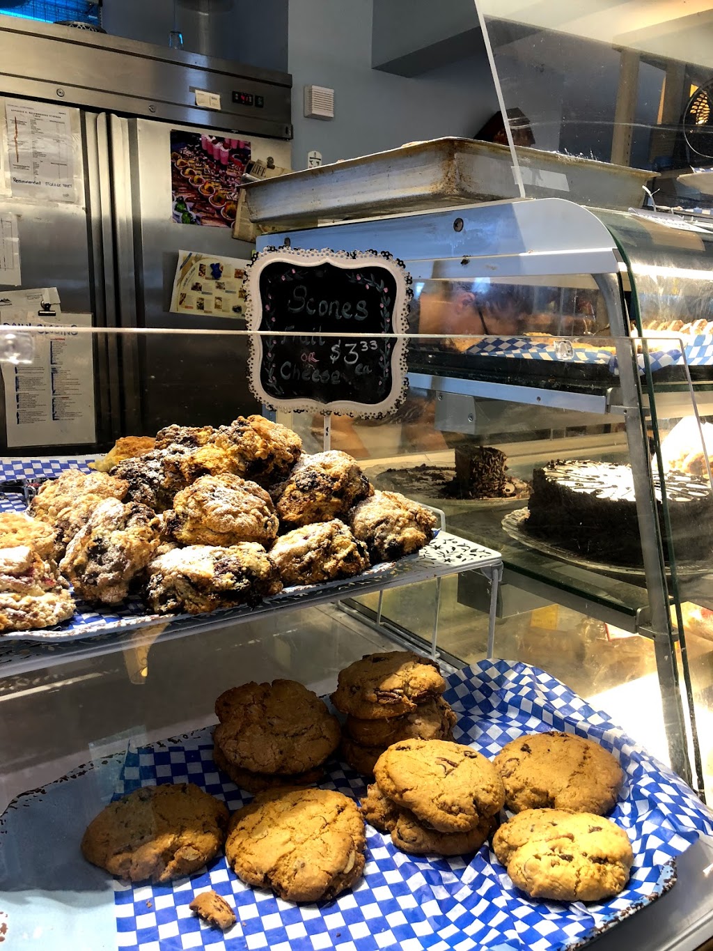 Tonollis Deli | 6991 E Saanich Rd, Victoria, BC V8Z 5Z3, Canada | Phone: (778) 426-2822