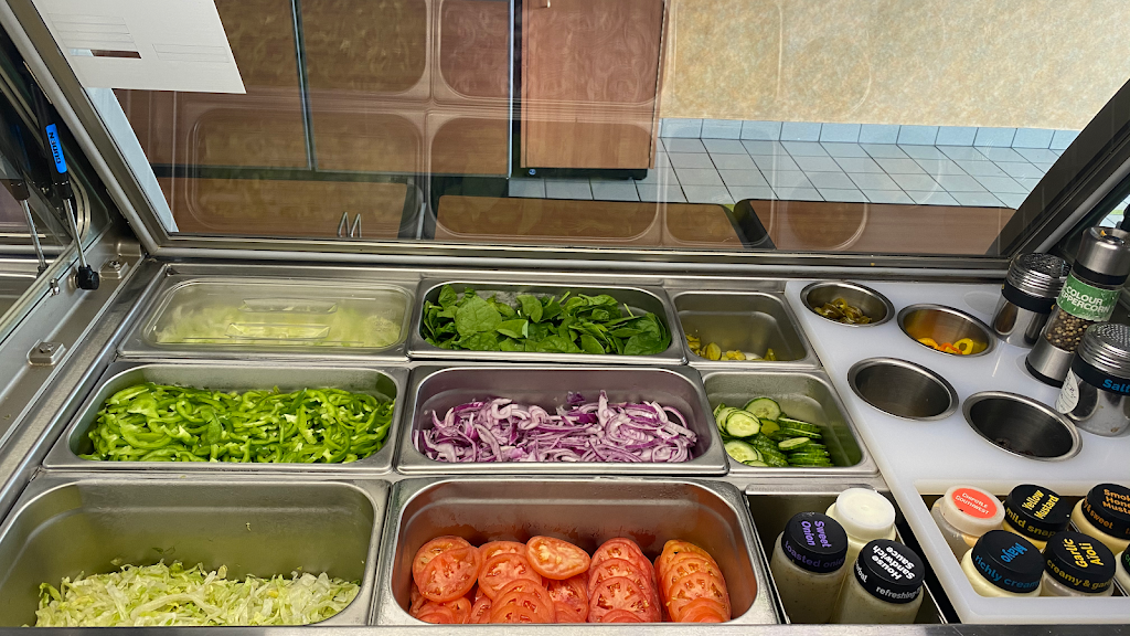 Subway | 204 Lauzon Rd, Windsor, ON N8S 3L6, Canada | Phone: (519) 945-4974