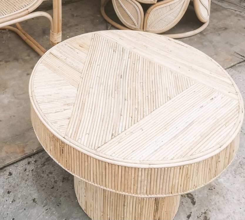 CASA CHIC Furniture Store & Home Decor | 4-5250 Satellite Dr, Mississauga, ON L4W 5G5, Canada | Phone: (647) 774-4252