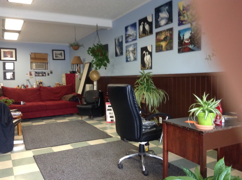 Scissor Wizard Hair Salon | 299 MacDonald St, New Glasgow, NS B2H 2V2, Canada | Phone: (902) 695-3700