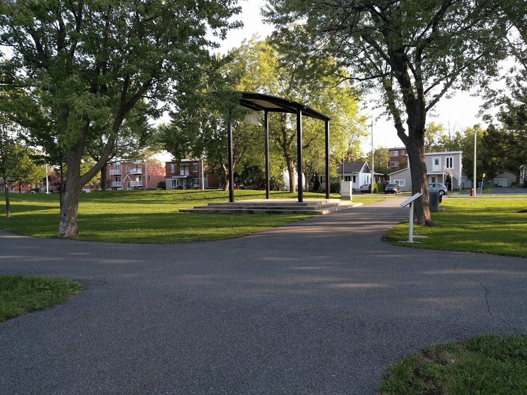 Parc Fernand-Bouffard | 1015 Rue Duvernay, Longueuil, QC J4K 4K9, Canada | Phone: (450) 463-7311