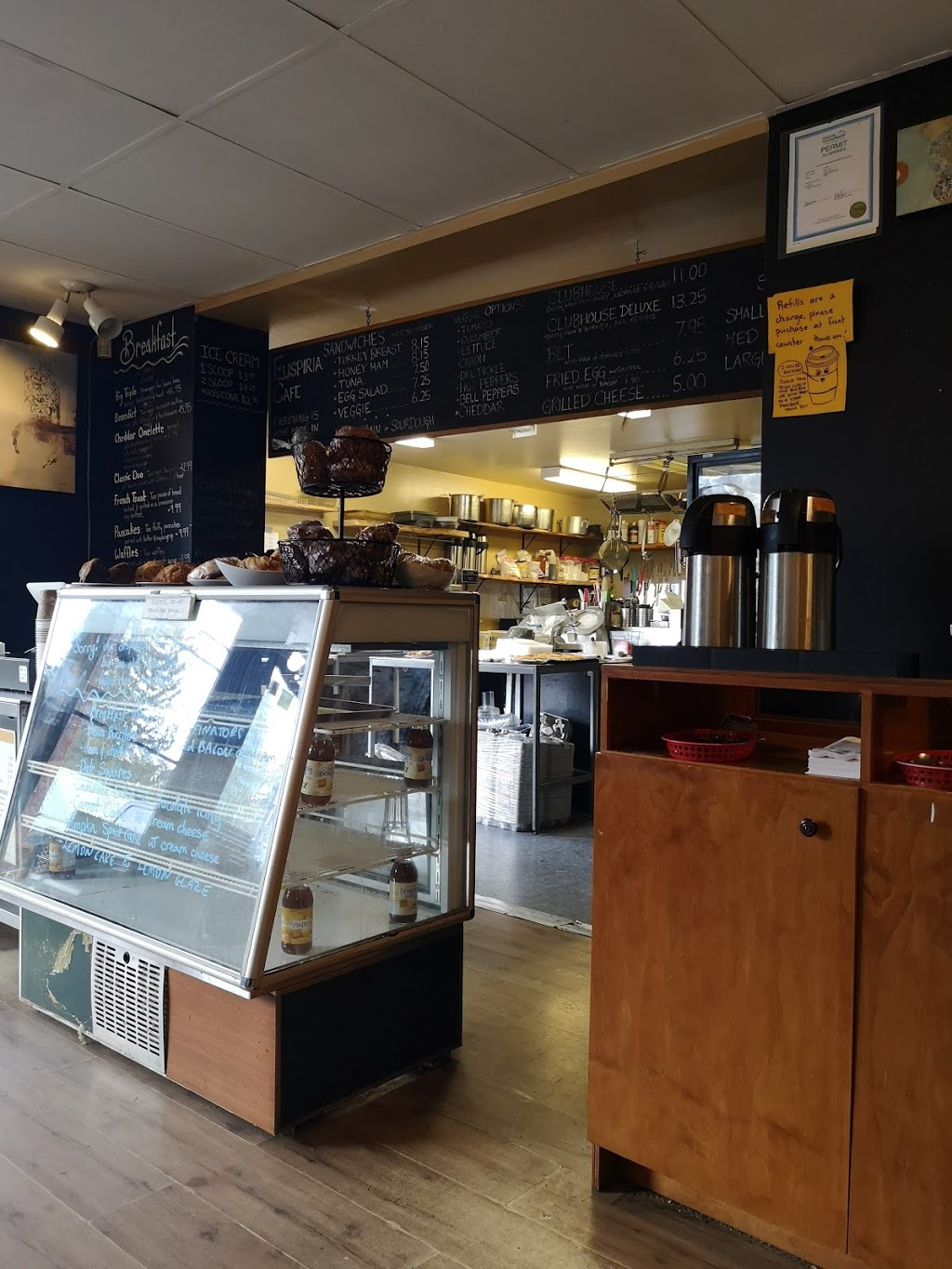 Euspiria Cafe | 12904 Madeira Park Rd, Madeira Park, BC V0N 2H0, Canada | Phone: (604) 883-0096