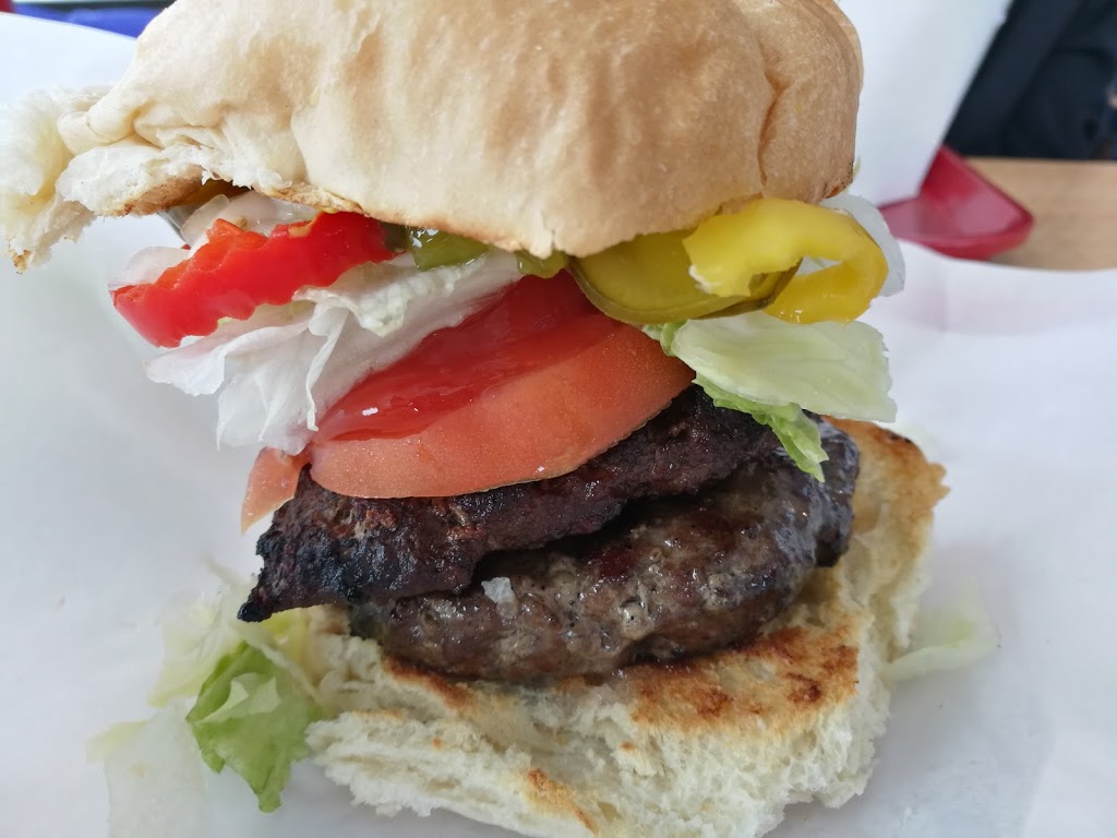 Harrys Charcoal Broiled | 891 Talbot St, St Thomas, ON N5P 1E7, Canada | Phone: (519) 633-3713
