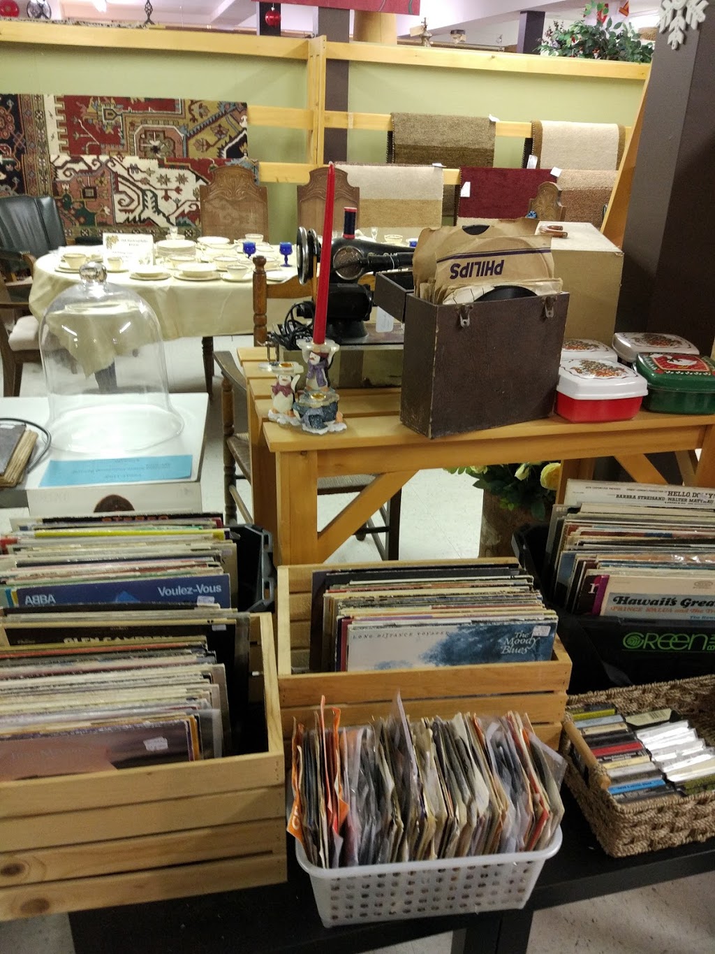 Hidden Treasure Used Books | 292 Gower Point Rd, Gibsons, BC V0N 1V0, Canada | Phone: (604) 886-7129