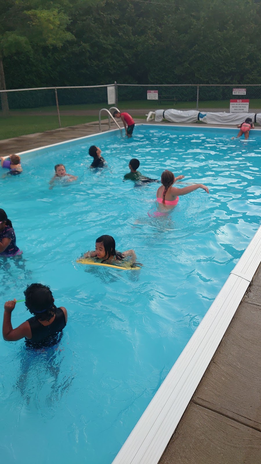 Cobourg East Campground | 253 Benlock Rd, Grafton, ON K0K 2G0, Canada | Phone: (905) 349-2594