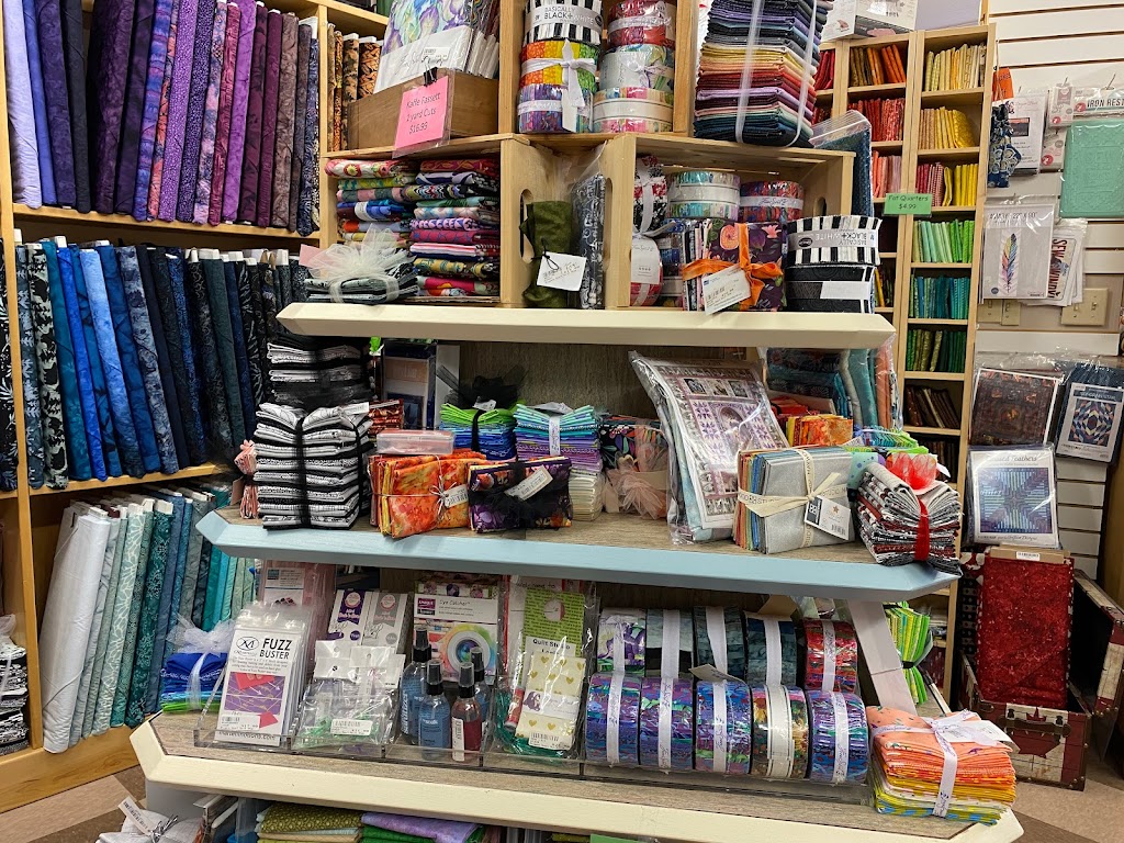 Dragons Heart Quilt Shop | 656 Main St, Pincher Creek, AB T0K 1W0, Canada | Phone: (403) 904-4040