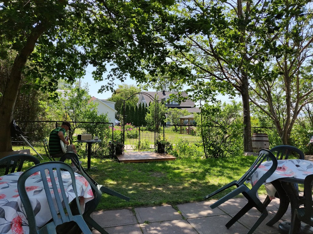 Café Du Clocher | 90 Av. Morel, Kamouraska, QC G0L 1M0, Canada | Phone: (418) 492-7365