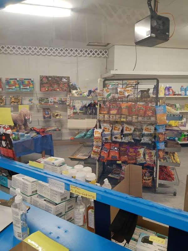 Grattons General Store | 190 Chartrand Rd N, Saint Laurent, MB R0C 2S0, Canada | Phone: (204) 646-2378