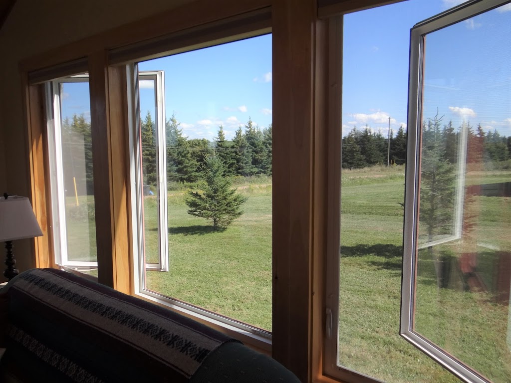 Seascape Chalet | 53 Bayview Dr, Breadalbane, PE C0A 1E0, Canada | Phone: (902) 482-8384