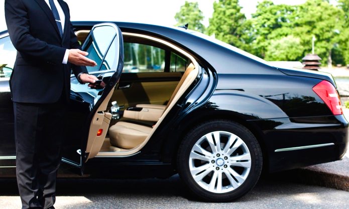 Oakville Airport Taxi | 513 Grovehill Rd, Oakville, ON L6H 7M2, Canada | Phone: (905) 337-3903