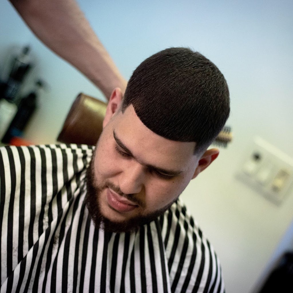 ottothebarber inc. | 10 The Queensway S, Keswick, ON L4P 1Y7, Canada | Phone: (905) 535-0515