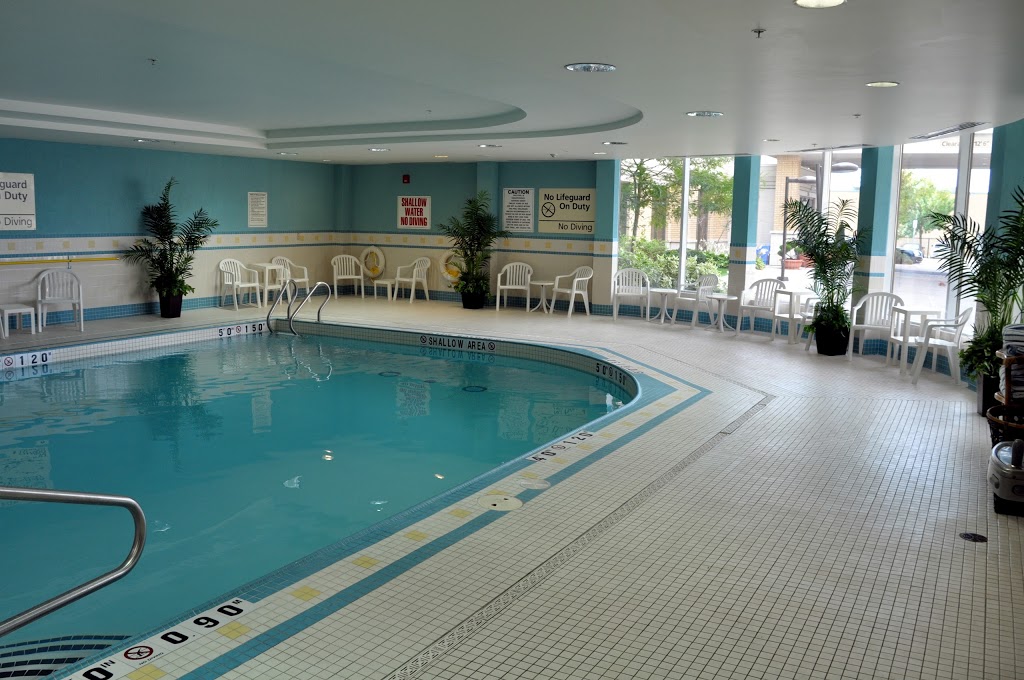 Hampton Inn by Hilton Toronto Airport Corporate Centre | 5515 Eglinton Ave W, Etobicoke, ON M9C 5K5, Canada | Phone: (416) 646-3000