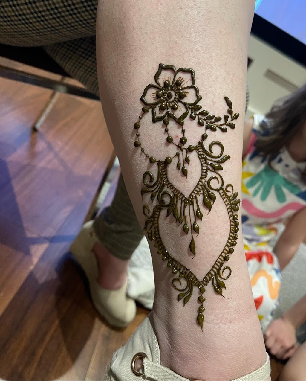 Nails and henna | 1 Cindy Nicholas Dr, Scarborough, ON M1E 5B8, Canada | Phone: (416) 702-7385