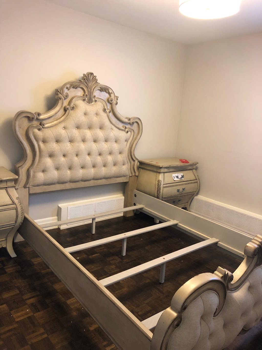 Baituna Furniture | 1225 Dundas St E Unit 20, Mississauga, ON L4Y 2C5, Canada | Phone: (647) 290-9288