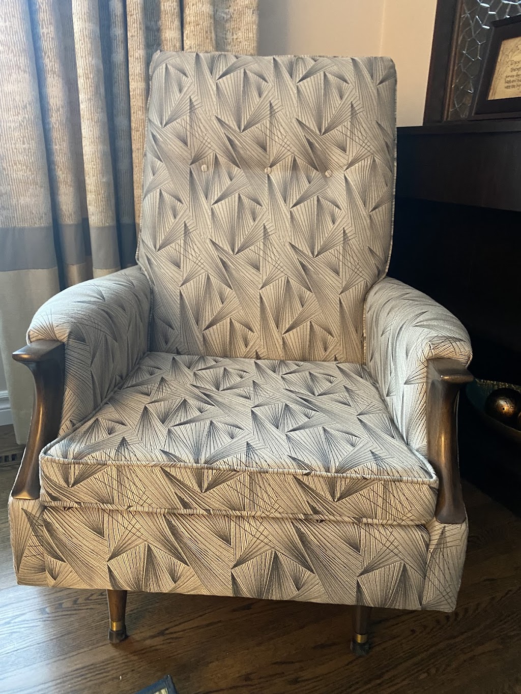 That Furniture Guy | 1495 Dublin Ave, Winnipeg, MB R3E 3G8, Canada | Phone: (204) 775-7511