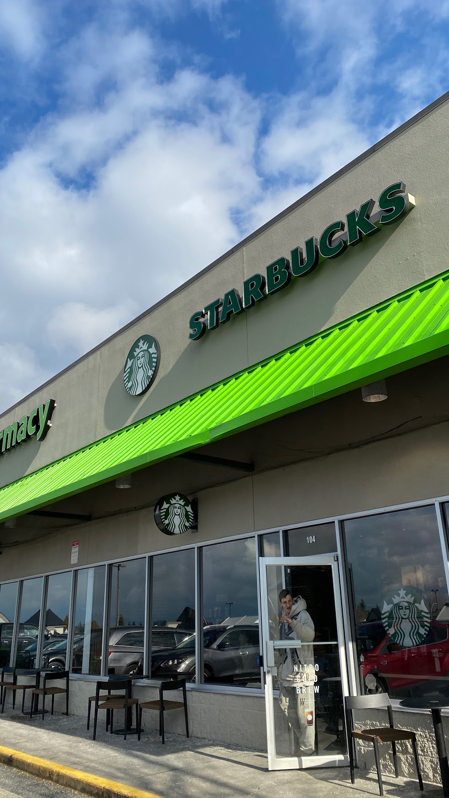 Starbucks | 8840 210 St, Langley City, BC V1M 2Y2, Canada | Phone: (604) 882-9968