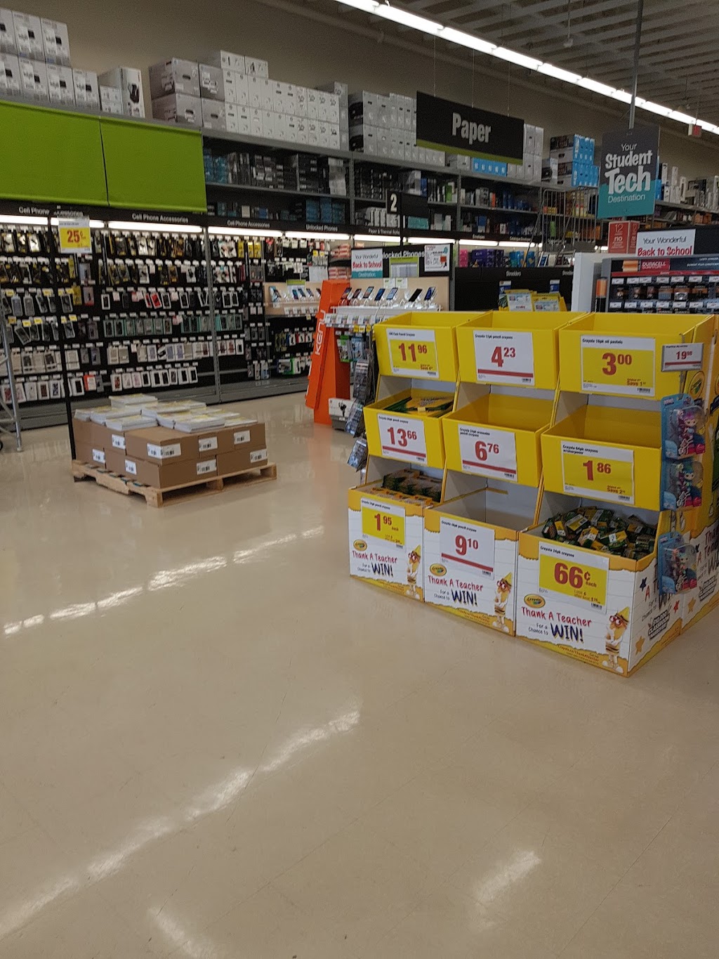 Staples | 501-3555 Johnston Rd, Port Alberni, BC V9Y 8K2, Canada | Phone: (250) 720-2460