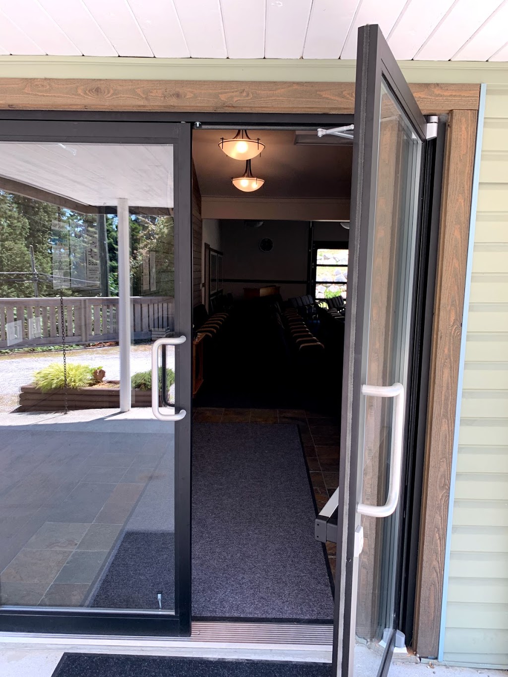 Calvary Chapel | 4943 Geer Rd, Sechelt, BC V0N 3A2, Canada | Phone: (604) 885-0788