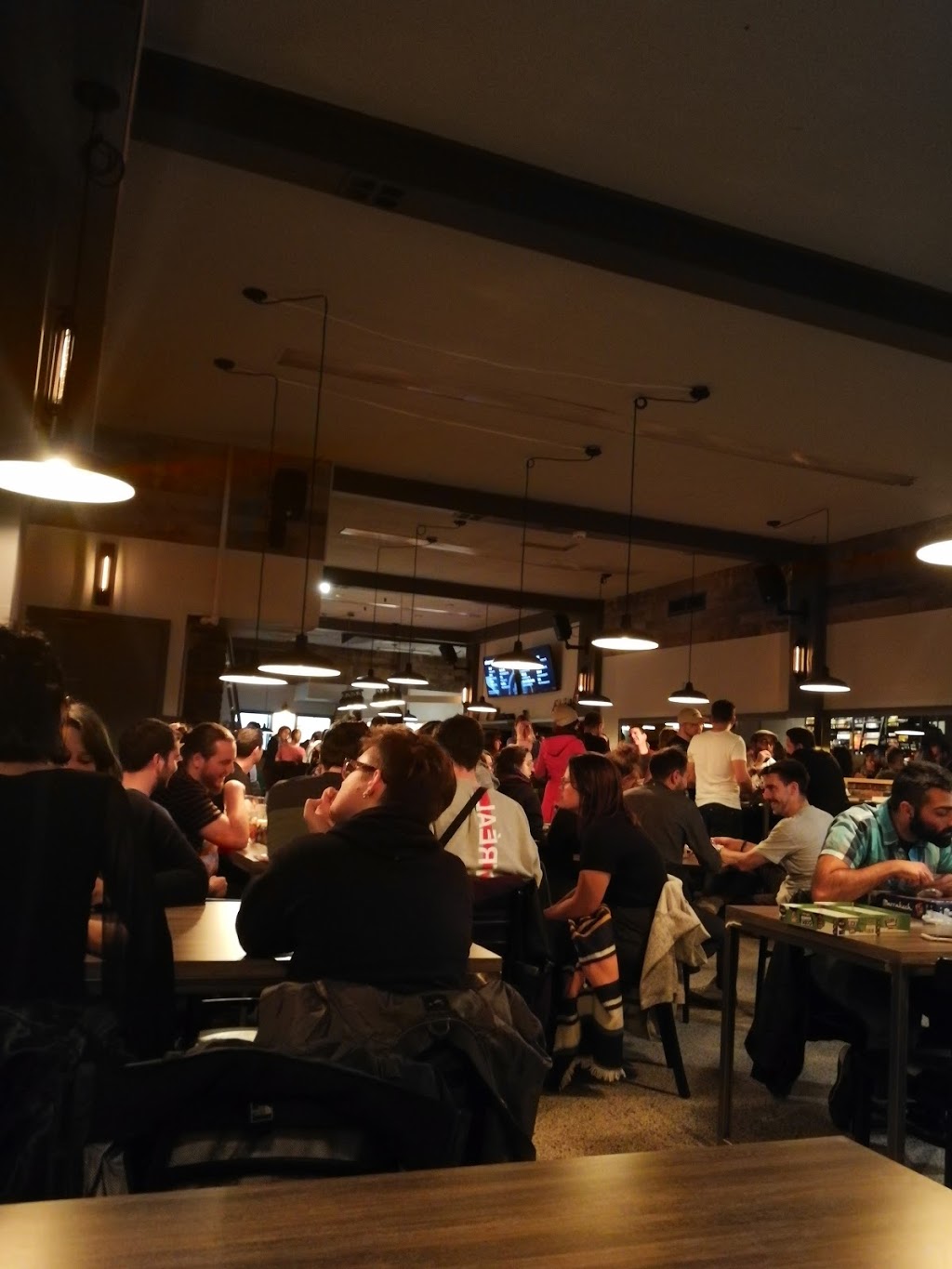 LAdversaire - Pub Ludique | 4303 Rue Sainte-Catherine E, Montréal, QC H1V 1Y1, Canada | Phone: (514) 508-8640