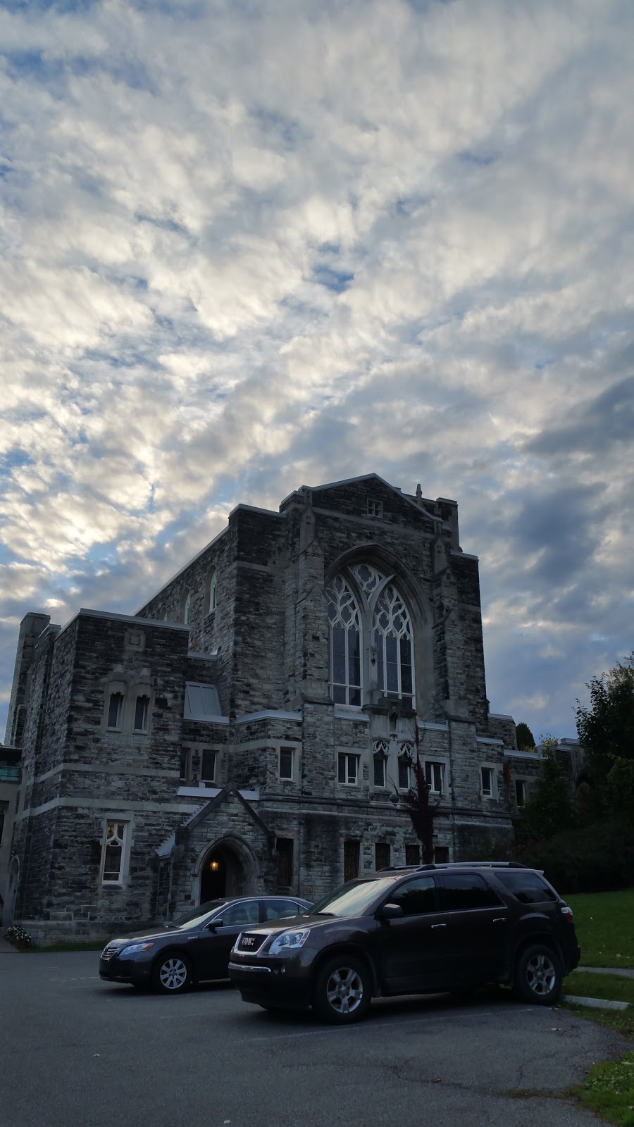 Mountainside United Church | 687 Avenue Roslyn, Westmount, QC H3Y 2V1, Canada | Phone: (514) 486-1165