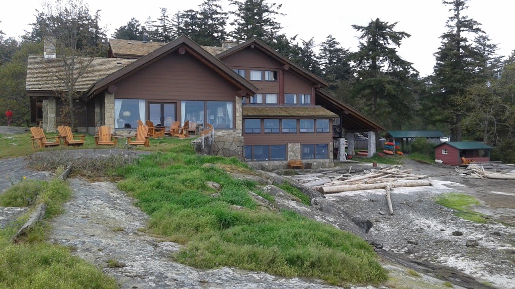 Yellow Point Lodge | 3700 Yellow Point Rd, Ladysmith, BC V9G 1E8, Canada | Phone: (250) 245-7422